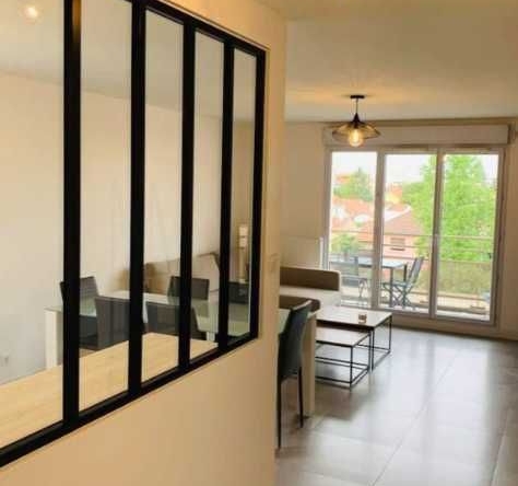 Дава се под наем Двустаен апартамент в Пловдив, Беломорски - 46 кв.м за 280.5 € - Снимка #1