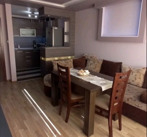 Дава се под наем Двустаен апартамент в Плевен, Дружба 1 - 50 кв.м за 280.5 € - Снимка #1