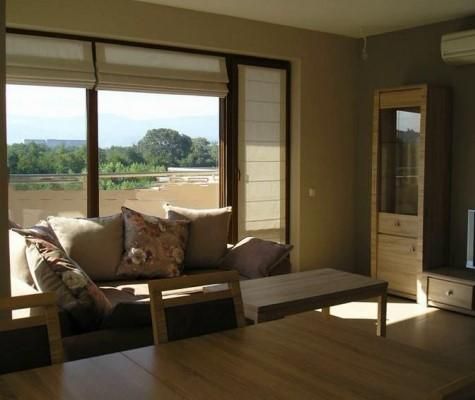 Дава се под наем Тристаен апартамент в Пловдив, Кършияка - 120 кв.м за 714 € - Снимка #1