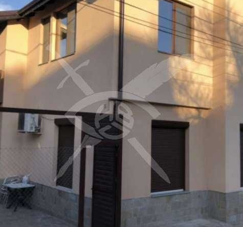 Дава се под наем Етаж от къща в с. Марково, Област Пловдив - 85 кв.м за 548.25 € - Снимка #1