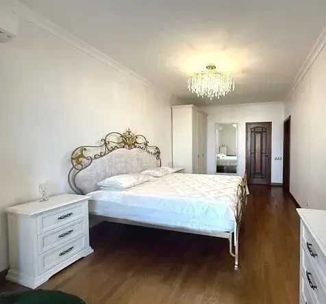 Дава се под наем Двустаен апартамент в София, Зона Б-18 - 65 кв.м за 510 € - Снимка #1