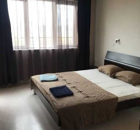 Дава се под наем Двустаен апартамент в Бургас, Славейков - 80 кв.м за 255 € - Снимка #1