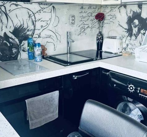 Дава се под наем Тристаен апартамент в Пловдив, Център - 90 кв.м за 750 € - Снимка #1