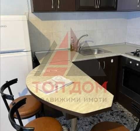 Дава се под наем Двустаен апартамент в Варна, Колхозен пазар - 65 кв.м за 408 € - Снимка #1