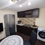 Дава се под наем Едностаен апартамент в Варна, Цветен квартал - 33 кв.м за 248.88 € - Снимка #1