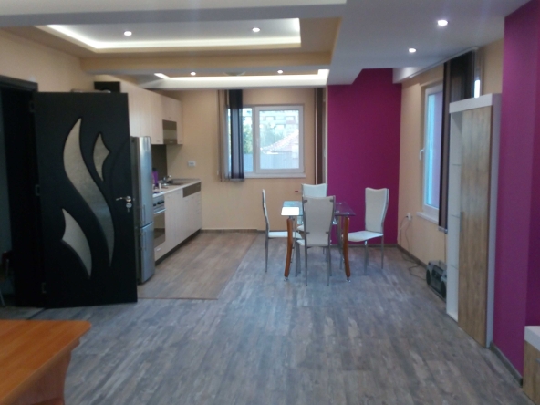 Дава се под наем Двустаен апартамент в София, Сухата река - 100 кв.м за 598.23 € - Снимка #1