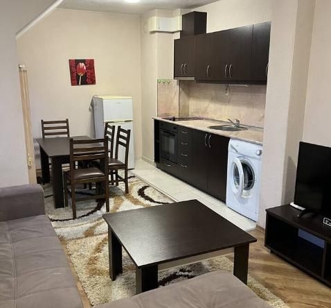Дава се под наем Двустаен апартамент в Пловдив, Кършияка - 65 кв.м за 450 € - Снимка #1