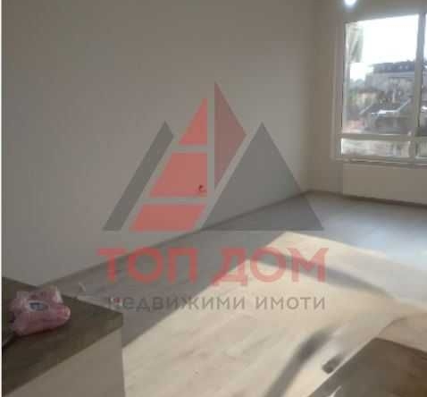 Дава се под наем Двустаен апартамент в Варна, Възраждане 1 - 65 кв.м за 382.5 € - Снимка #1