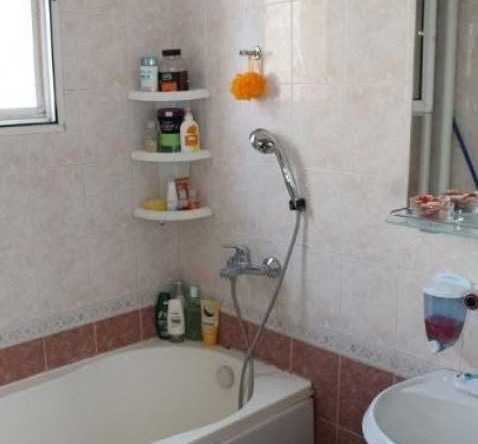 Дава се под наем Тристаен апартамент в Пловдив, Съдийски - 95 кв.м за 398.82 € - Снимка #1