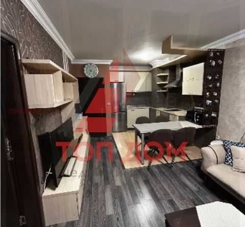 Дава се под наем Тристаен апартамент в Варна, Възраждане 1 - 80 кв.м за 765 € - Снимка #1