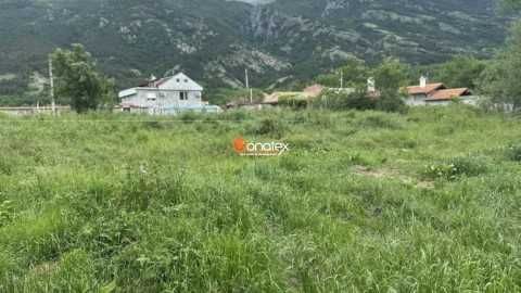 Парцел в Карлово - 5860 кв.м за 16 €/кв.м - Снимка #1