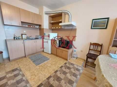 Дава се под наем Двустаен апартамент в с. Левски, Област Варна - 65 кв.м за 357 € - Снимка #1