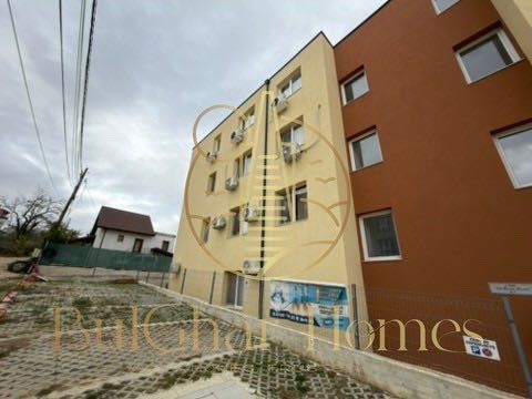 Двустаен апартамент в Варна, м-т Пчелина - 60 кв.м за 1984 €/кв.м - Снимка #1