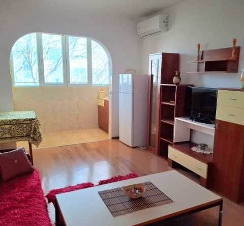 Дава се под наем Двустаен апартамент в София, Люлин 4 - 50 кв.м за 428.91 € - Снимка #1
