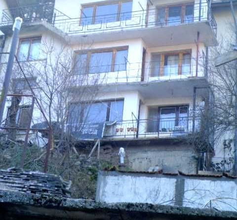 Къща в Тетевен - 218 кв.м за 276 €/кв.м - Снимка #1