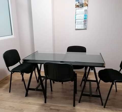 Дава се под наем Офис в Пловдив, Кършияка - 40 кв.м за 408 € - Снимка #1