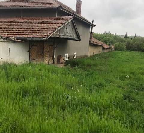 Къща в с. Татари, Област Плевен - 135 кв.м за 57 €/кв.м - Снимка #1