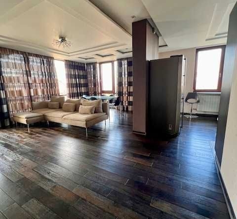 Многостаен апартамент в София, Редута - 220 кв.м за 1484 €/кв.м - Снимка #1