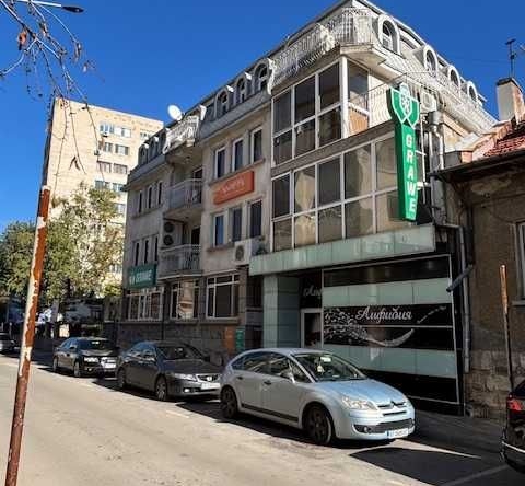 Офис в Русе, Център - 947 кв.м за 754 €/кв.м - Снимка #1