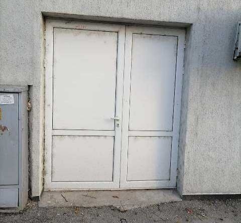 Дава се под наем Склад в Търговище, Център - 140 кв.м за 76500 € - Снимка #1