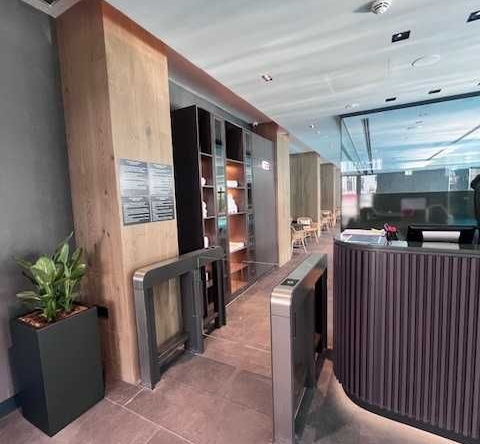 Дава се под наем  в София, Младост 4 -  кв.м за 498.27 € - Снимка #1