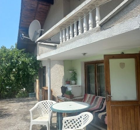 Къща в Сапарева баня - 260 кв.м за 962 €/кв.м - Снимка #1