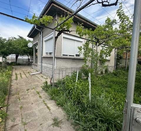 Къща в Казанлък - 90 кв.м за 958 €/кв.м - Снимка #1