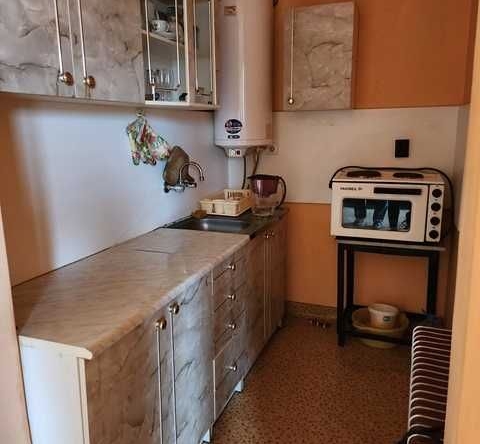 Дава се под наем Едностаен апартамент в Търговище, Център - 35 кв.м за 127.5 € - Снимка #1