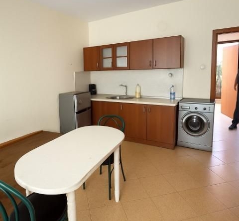 Дава се под наем Едностаен апартамент в Пловдив, Център - 25 кв.м за 148 € - Снимка #1