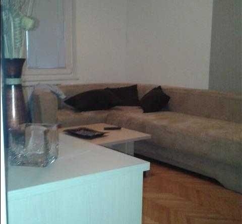 Дава се под наем Двустаен апартамент в Бургас, Лазур - 54 кв.м за 204 € - Снимка #1