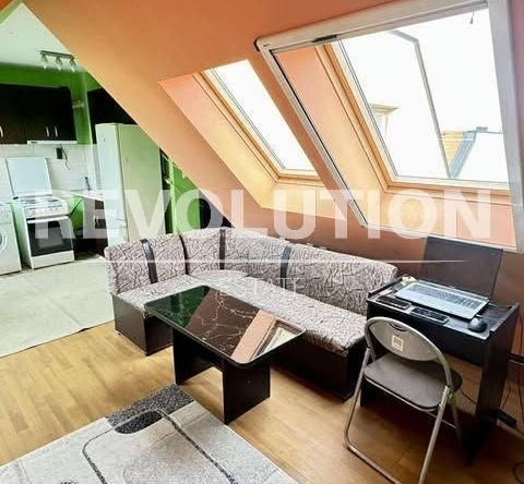 Дава се под наем Двустаен апартамент в Пловдив, Център - 60 кв.м за 357 € - Снимка #1