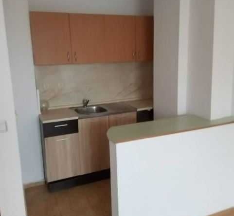 Дава се под наем Двустаен апартамент в Бургас, Меден рудник - зона В - 60 кв.м за 110 € - Снимка #1