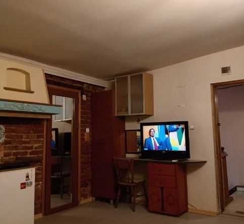 Дава се под наем Едностаен апартамент в Бургас, Център - 35 кв.м за 150 € - Снимка #1