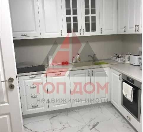 Дава се под наем Тристаен апартамент в Варна, Базар Левски - 87 кв.м за 867 € - Снимка #1