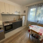 Дава се под наем Тристаен апартамент в София, Лозенец - 72 кв.м за 750 € - Снимка #1