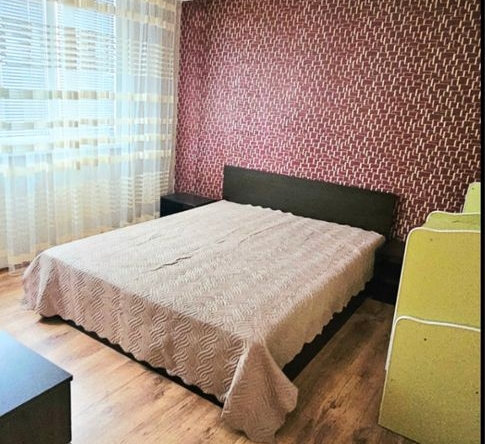 Тристаен апартамент в Ботевград - 80 кв.м за 797 €/кв.м - Снимка #1