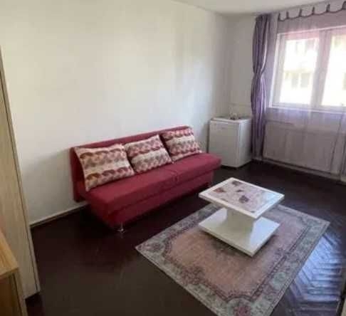 Дава се под наем Двустаен апартамент в Пловдив, Остромила - 65 кв.м за 249.9 € - Снимка #1