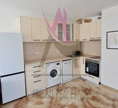 Дава се под наем Тристаен апартамент в Варна, Възраждане 1 - 85 кв.м за 650 € - Снимка #1