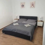 Дава се под наем Тристаен апартамент в Пловдив, Гагарин - 85 кв.м за 375 € - Снимка #1