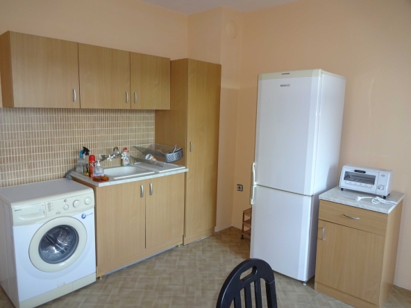 Дава се под наем Двустаен апартамент в Варна, Възраждане 3 - 64 кв.м за 229.5 € - Снимка #1