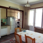 Дава се под наем Тристаен апартамент в Варна, Колхозен пазар - 80 кв.м за 306 € - Снимка #1