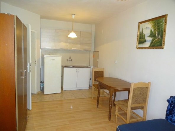 Дава се под наем Двустаен апартамент в Варна, Левски - 70 кв.м за 298.86 € - Снимка #1