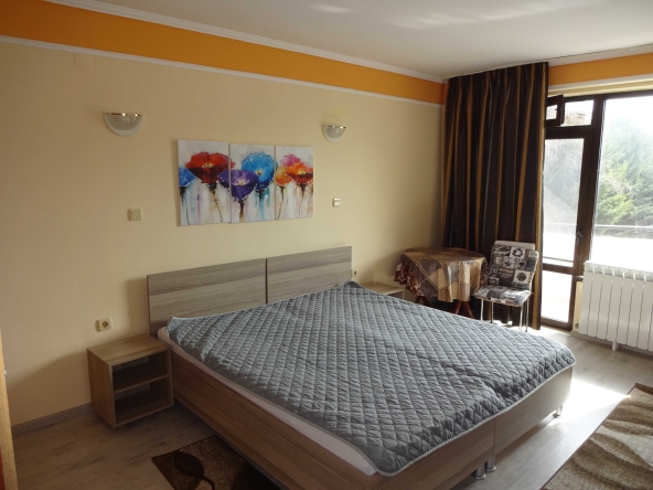 Дава се под наем Едностаен апартамент в к.к. Св.Св. Константин и Елена - 28 кв.м за 178.5 € - Снимка #1