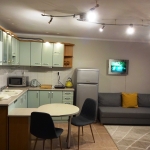 Дава се под наем Двустаен апартамент в Варна, Бизнес хотел - 48 кв.м за 306 € - Снимка #1