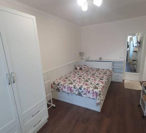 Дава се под наем Едностаен апартамент в Варна, Център - 30 кв.м за 425 € - Снимка #1