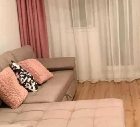 Дава се под наем Двустаен апартамент в Пловдив, Кючук Париж - 65 кв.м за 255 € - Снимка #1
