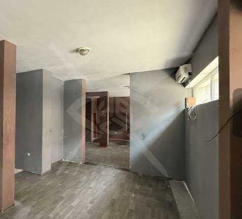 Магазин в Пловдив, Кючук Париж - 511 кв.м за 599 €/кв.м - Снимка #1