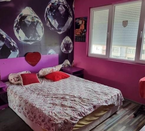 Дава се под наем Тристаен апартамент в Пловдив, Захарна фабрика - 68 кв.м за 561 € - Снимка #1