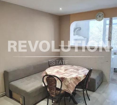 Дава се под наем Тристаен апартамент в Варна, Аспарухово - 65 кв.м за 398.82 € - Снимка #1