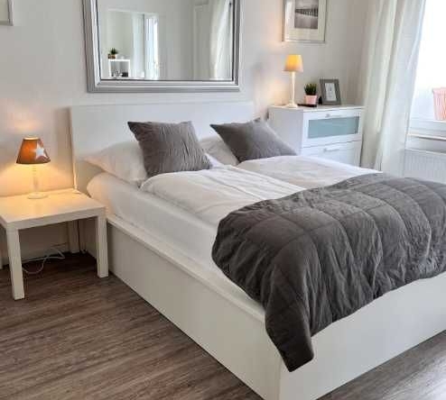 Дава се под наем Едностаен апартамент в Пловдив, Кършияка - 44 кв.м за 180 € - Снимка #1